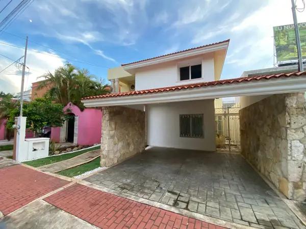 CASA EN VENTA O RENTA EN MONTERREAL MÉRIDA