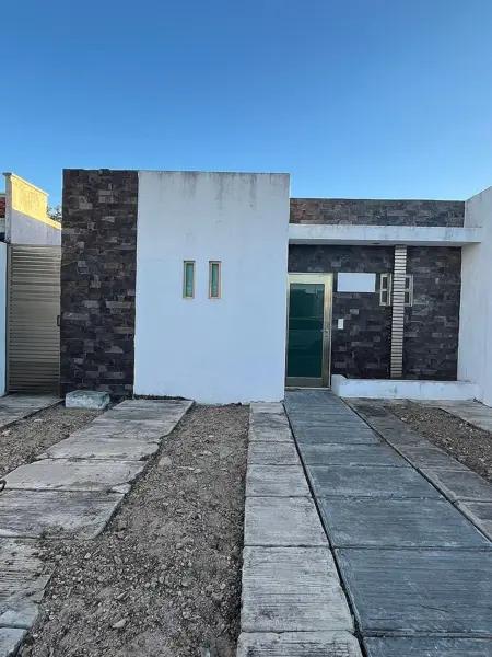 CASA EN VENTA I ADAPTADA A OFICINA SEMIQUIPADA