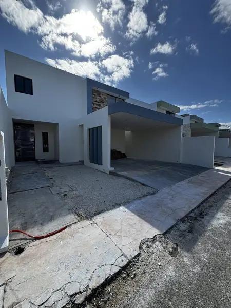 CASA EN VENTA EN CONKAL CASA EN VENTA EN CONKAL