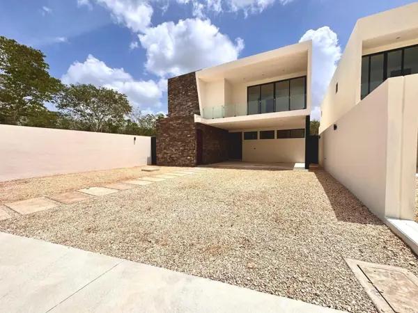 CASA ESPECTACULAR EN PRIVADA PREMIUM| CLUB DE GOLF