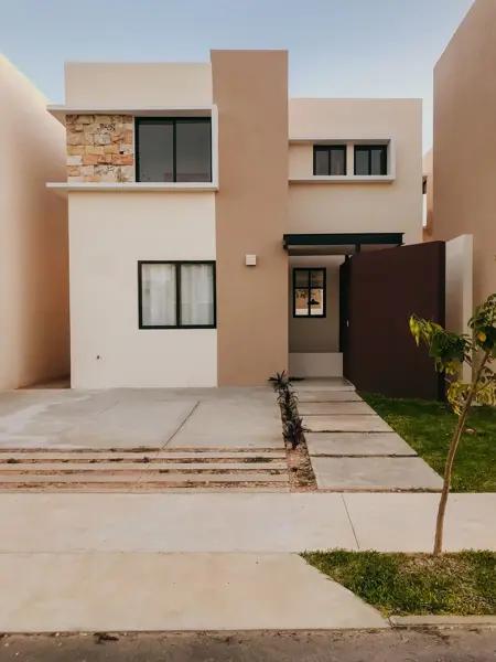 PREVENTA CASA B EN PRIVADA CON AMENIDADES EN CONKAL