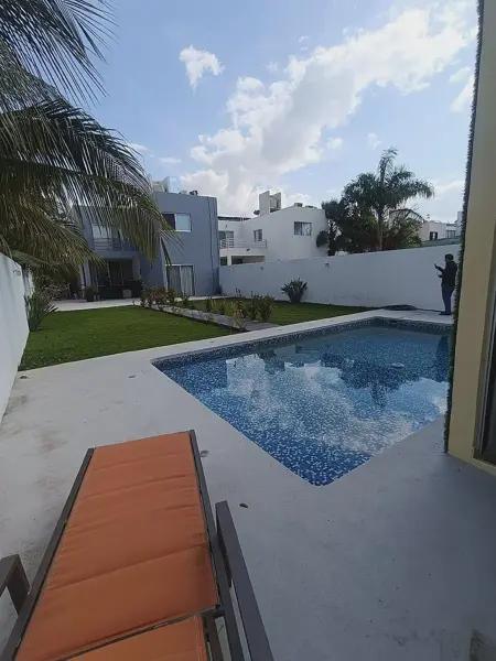 CASA EN VENTA EN SAN ANTONIO HOOL I  EQUIPADA