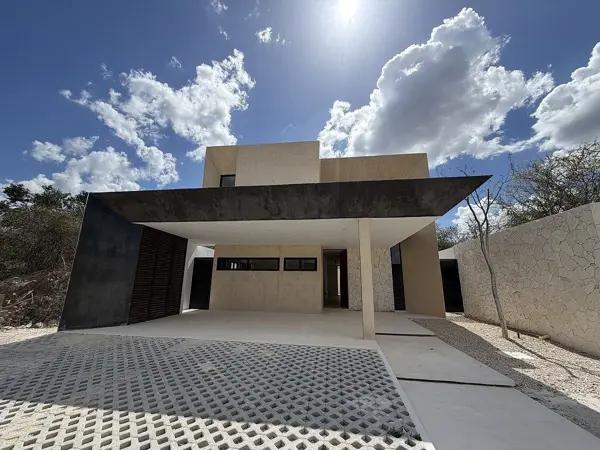 CASA EN VENTA EN PRIVADA EN ZONA COUNTRY CLUB CASA EN VENTA EN PRIVADA EN ZONA COUNTRY CLUB