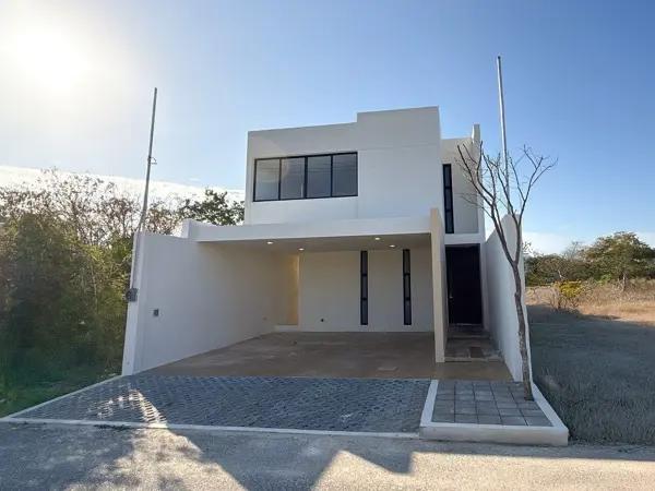 CASA EN VENTA EN TEMOZÓN NORTE