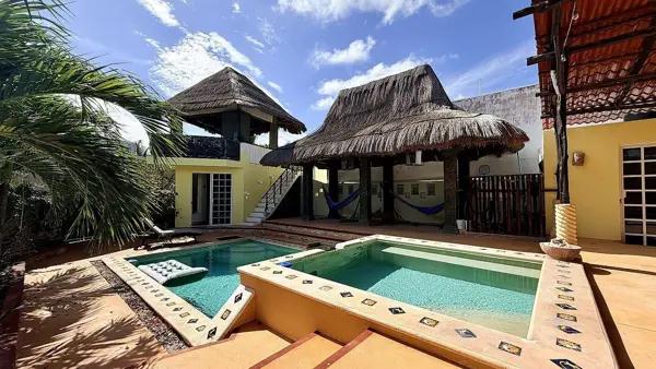 CASA EN VENTA EN CHUBURNA EN 3ERA FILA I AMUEBLADA Y EQUIPADA CASA EN VENTA EN CHUBURNA EN 3ERA FILA I AMUEBLADA Y EQUIPADA