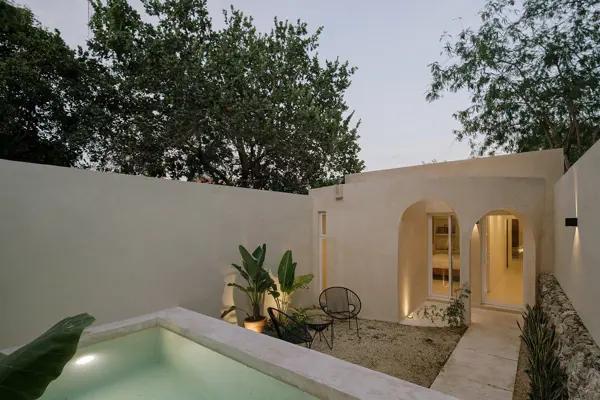 CASA EN VENTA UBICADA EN ITZIMNÁ REMODELADA CASA EN VENTA UBICADA EN ITZIMNÁ REMODELADA