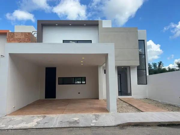 CASA EN VENTA EN CONKAL