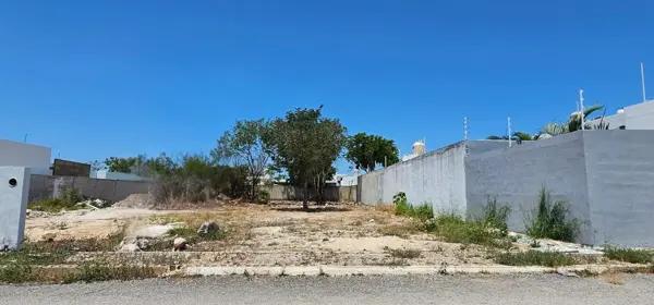 LOTE RESIDENCIAL EN FRACCIONAMIENTO DE ZONA DZITYA
