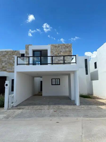 PREVENTA DE CASA UBICADA EN TEMOZON NORTE