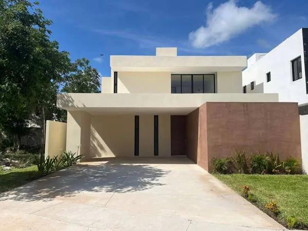 CASA EN VENTA EN PRIVADA