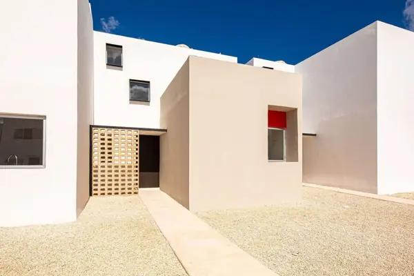 VENTA DE CASA AL ORIENTE DE LA CIUDAD ENTREGA INMEDIATA!!