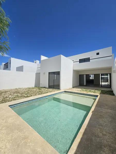 CASA EN VENTA EN MÉRIDA, PRIVADA EN CONKAL