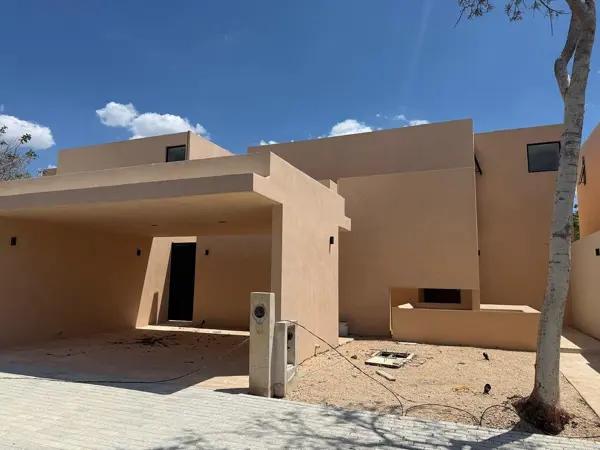 VENTA DE CASA EN RESIDENCIAL DE CHOLUL VENTA DE CASA EN RESIDENCIAL DE CHOLUL