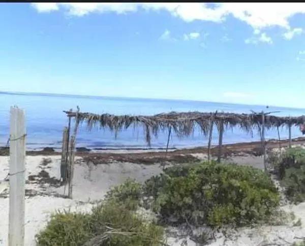 TERRENO FRENTE A LAS HERMOSAS PLAYAS DE SAN CRISANTO.