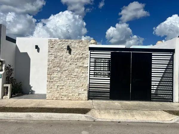 CASA EN VENTA EN CAUCEL CASA EN VENTA EN CAUCEL