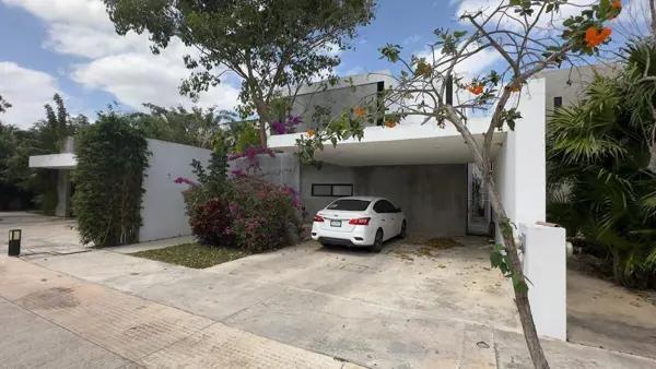 VENTA de casa en privada en CHOLUL VENTA de casa en privada en CHOLUL