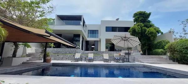 CASA EN CLUB DE GOLF SANTA FE