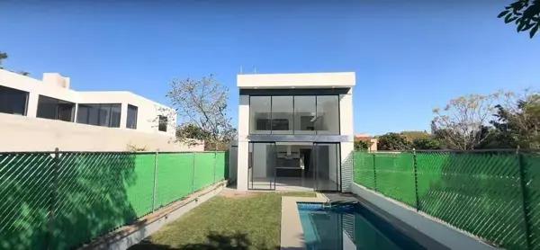Casa en Residencial Los Mangos | Alberca Privada, Doble Altura y Seguridad 24/7