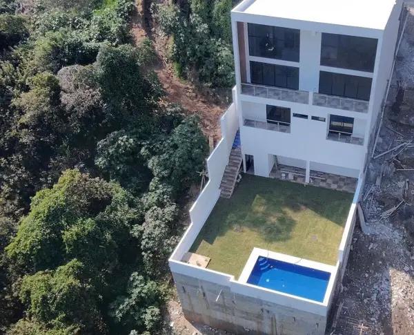CASA EN LOMAS TETELA