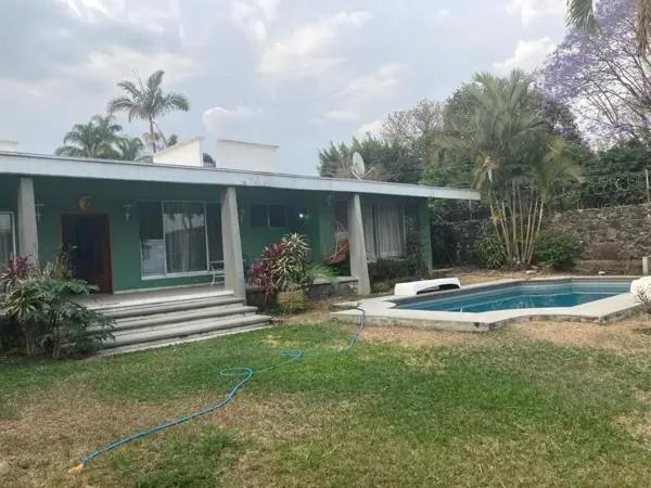 CASA EN VISTA HERMOSA