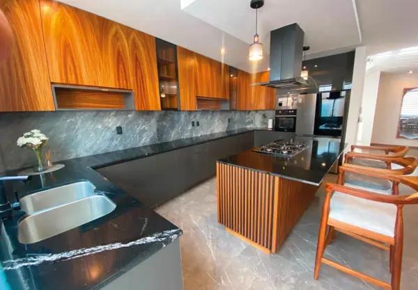 CASA EN VENTA EN ALTOZANO, MORELIA