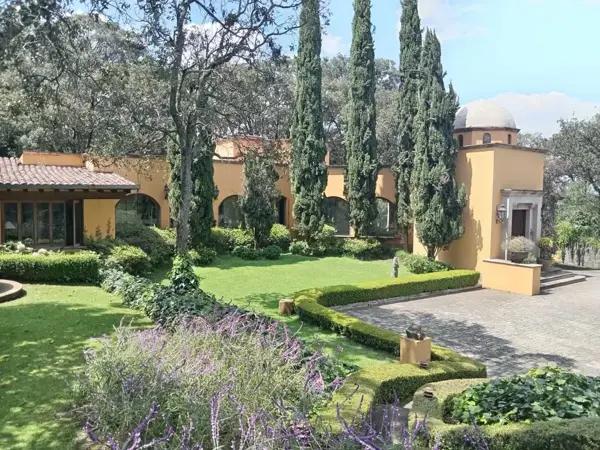 Casa en Venta en Tlalpuente con 6,800 m2 de Terreno