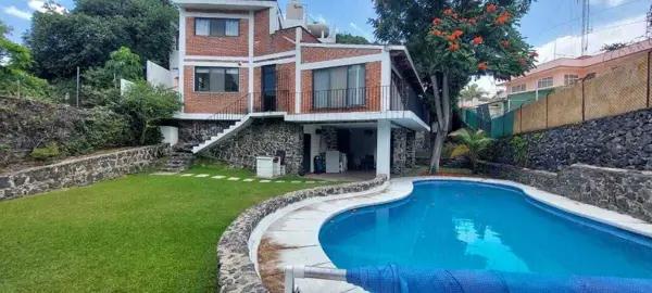 CASA EN PEDREGAL DE LA FUENTES