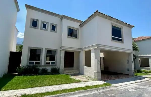 Casa en renta, Villas de Canterias, Sur de Monterrey, Carretera Nacional Casa en renta, Villas de Canterias, Sur de Monterrey, Carretera Nacional