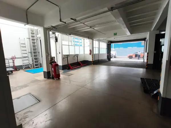 Bodega en parque industrial Granjas México
