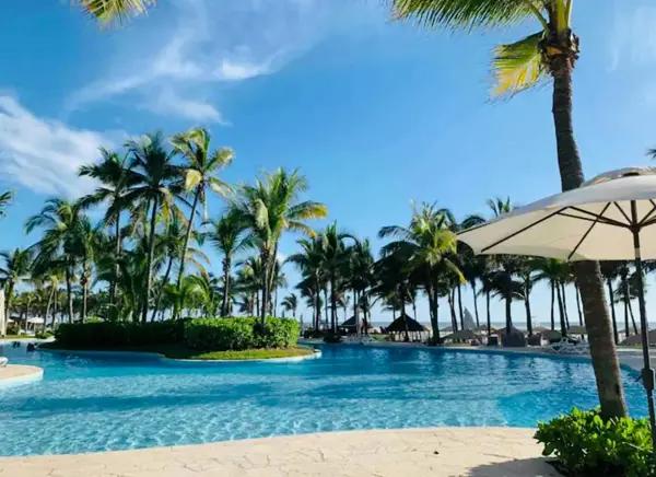 Departamento en Venta Acapulco  La isla Residence Torre Emerald Diamante AMUEBLADO en piso 8