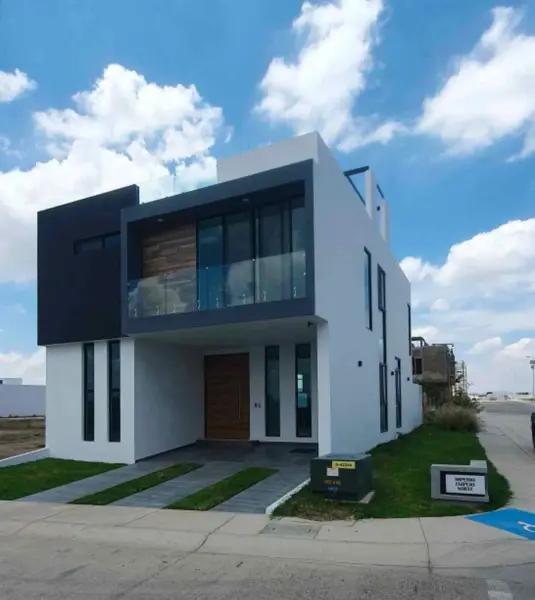 Hermosa Casa en Venta Valle Imperial