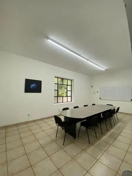 Oficina en renta en Las Rosas con servicios incluidos