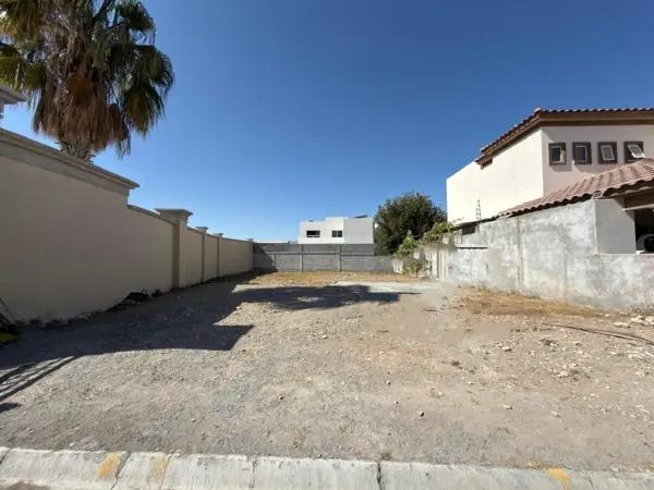 Terreno Residencial en Fracc. Privado Al Norte de Saltillo