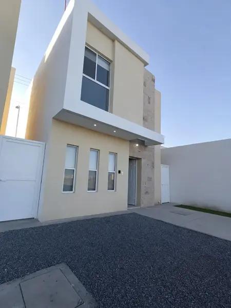 CASAS EN VENTA EN LOMA REAL, TORREON, COAH CASAS EN VENTA EN LOMA REAL, TORREON, COAH
