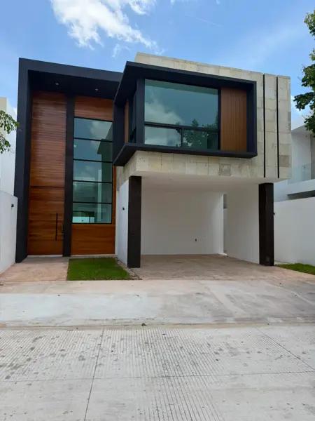 Residencia en venta dentro de privada al norte de merida yucatan