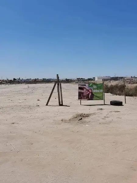 Se VENDE TERRENO sobre Av. Tierra Calida Col. Nuevo Amanecer, atrás de Hospital