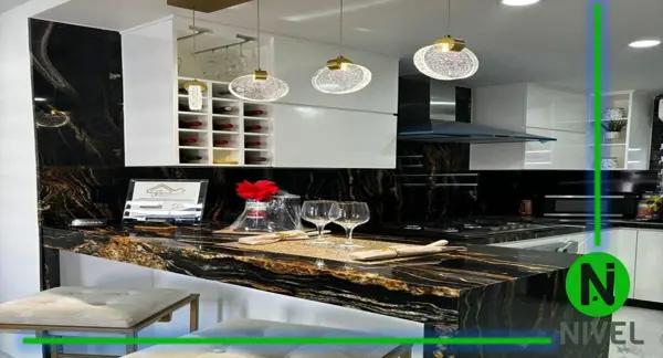 EN VENTA O RENTA  CONDOMINIO NUEVO COMPLETAMENTE AMUEBLADO Y EQUIPADO EN CENTRAL