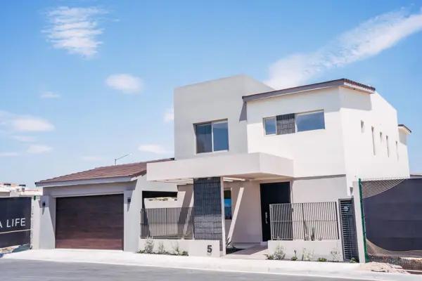 SE VENDEN CASAS EN RESIDENCIAL VIA BY CALZADA LIFE