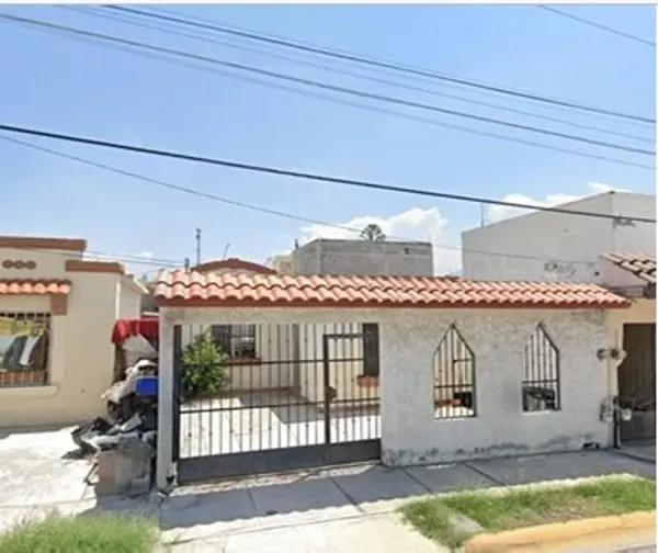 Venta de Casa en Urbi Villa Bonita, Monterrey - Oportunidad Habitacional