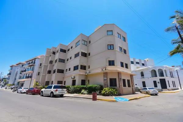 CONDO CON VISTA AL MAR EN EL CENTRO