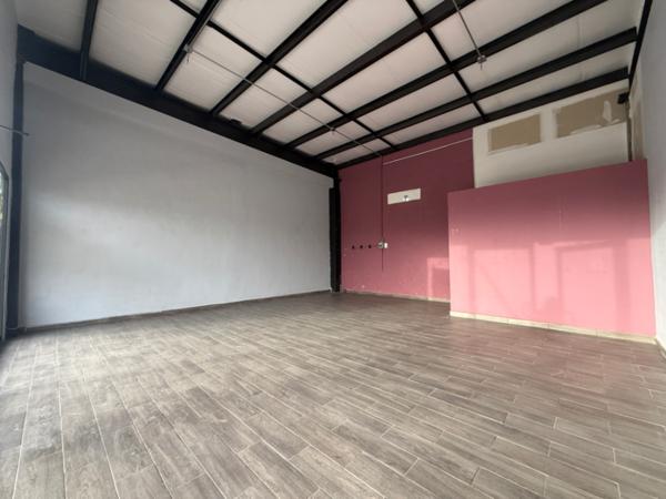 Local en Plaza Comercial Planta Alta