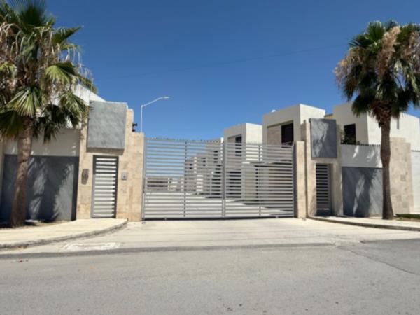 CASA EN VENTA EN PRIVADA VILLA FONTANA, FRONTERA, COAHUILA