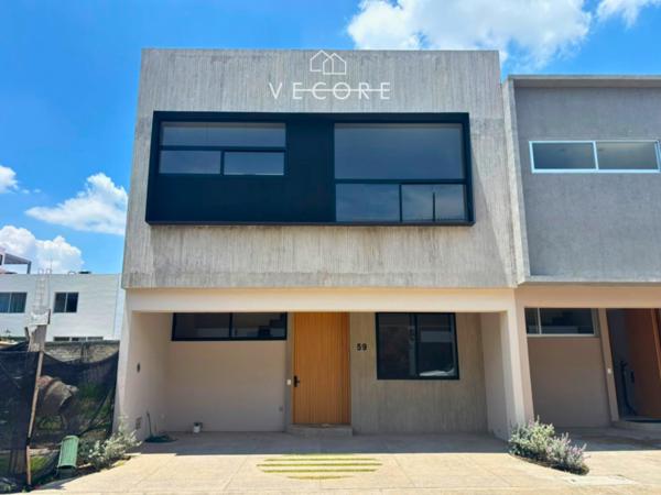 CASA EN VENTA EN SOLARES RESIDENCIAL, ZAPOPAN