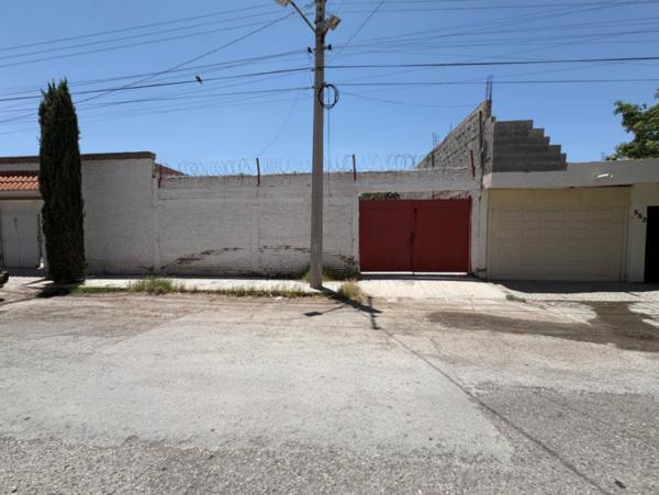 Terreno con bodega opción habitación