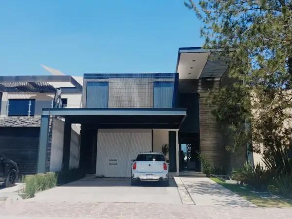 CASA EN RENTA EN LA CAMPIÑA DEL BOSQUE | ALBERCA PRIVADA