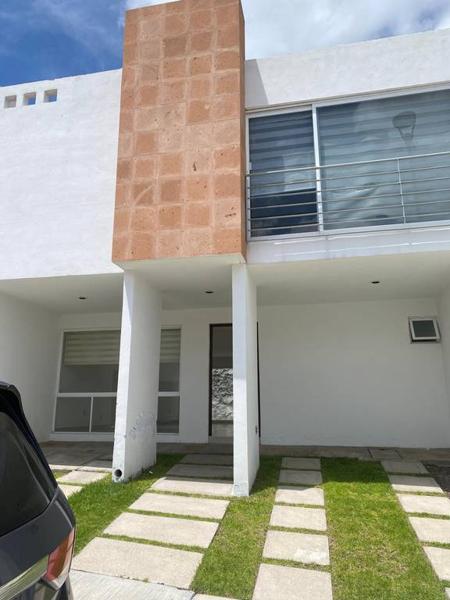 CASA EN RENTA AGUAZUL, ZIBATÁ, EL MARQUÉS , QRO.