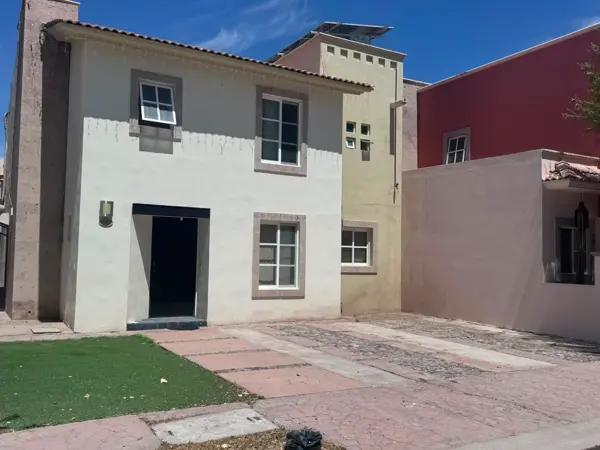 CASA EN RENTA EN SANTA BARBARA, TORREON, COAH