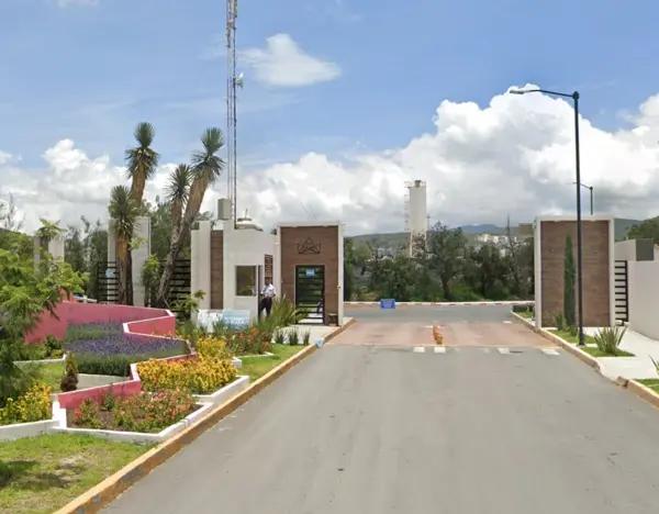 Casa en condominio en Paseos de Chavarría, Mineral de la Reforma