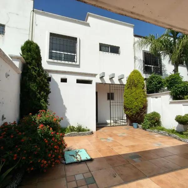 Casa en Venta en Bosques de Cantabria, Toluca, Dentro de Privada Casa en Venta en Bosques de Cantabria, Toluca, Dentro de Privada