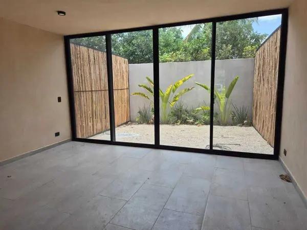 Townhose en renta con paneles solares Montes de Ame Mérida Yucatán